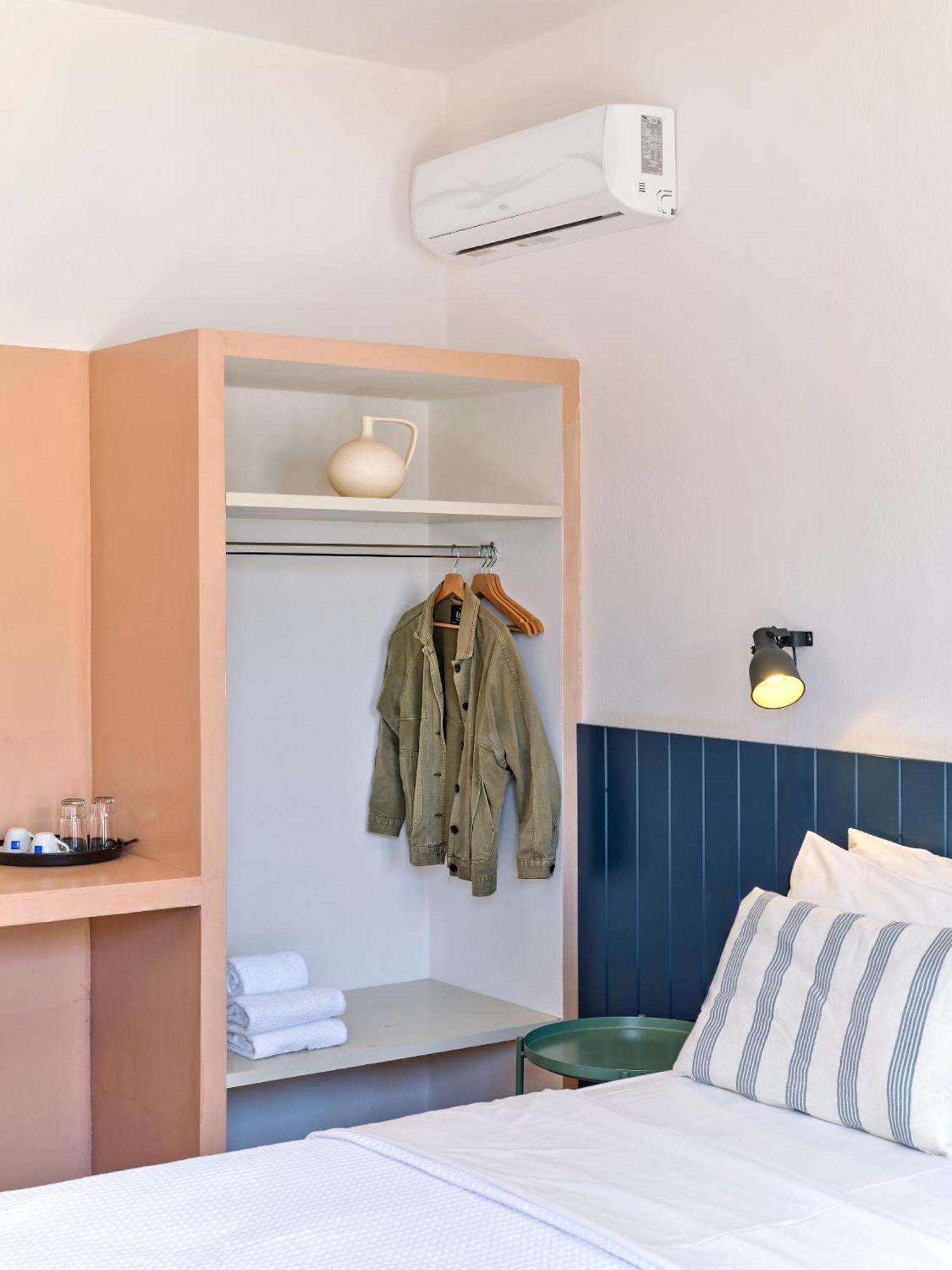 Magoo Suites Logaras Ngoại thất bức ảnh