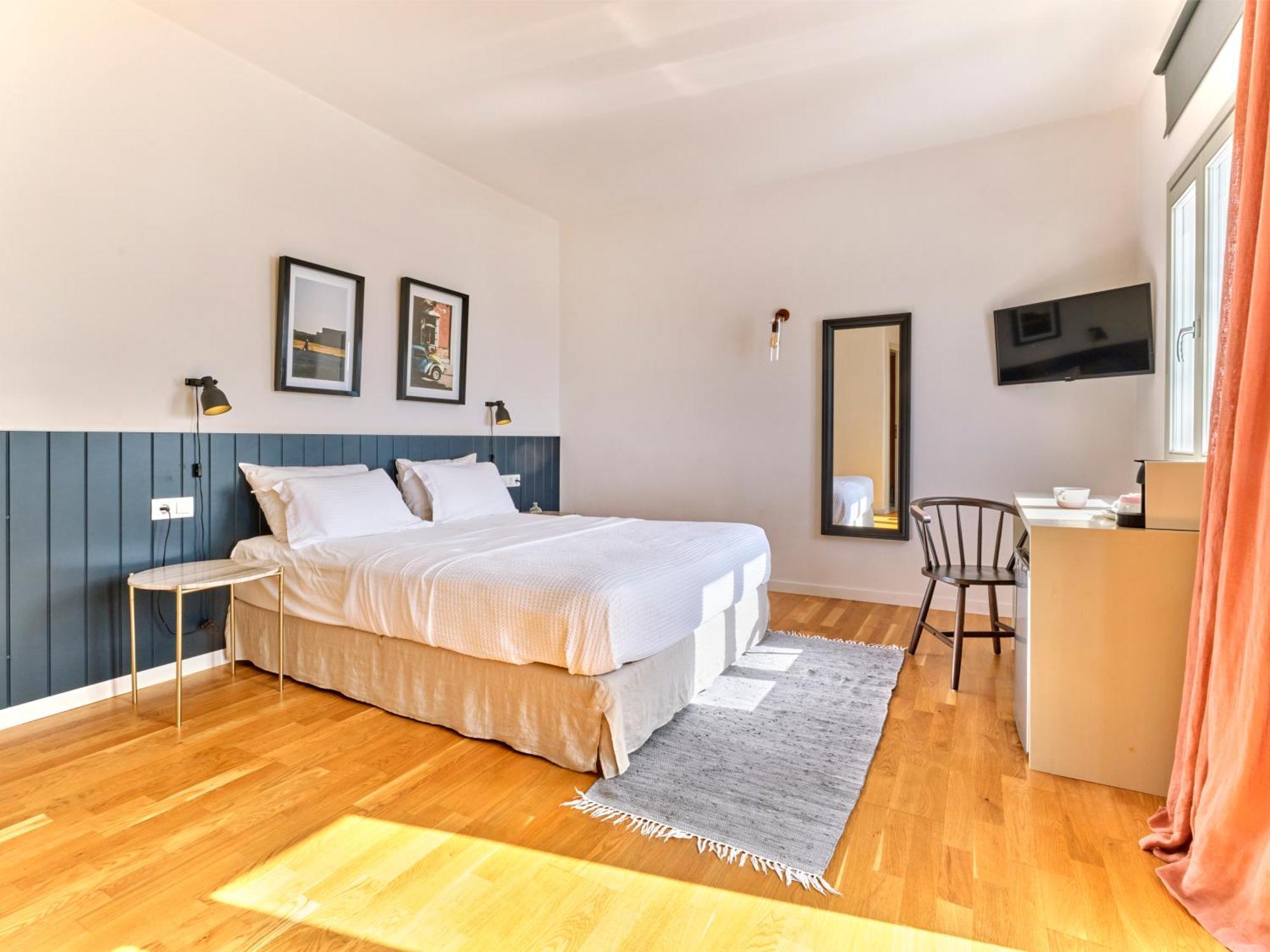 Magoo Suites Logaras Ngoại thất bức ảnh