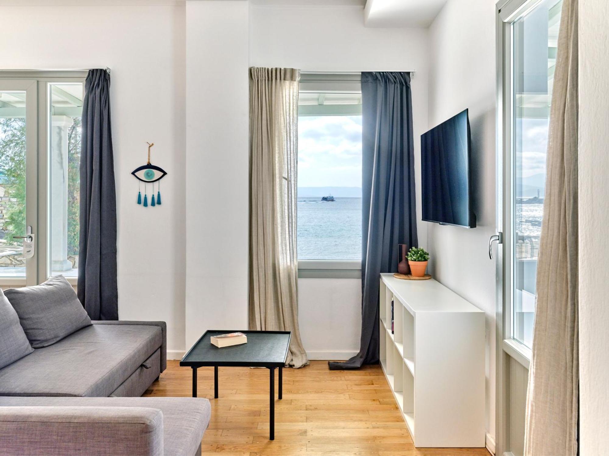 Magoo Suites Logaras Ngoại thất bức ảnh