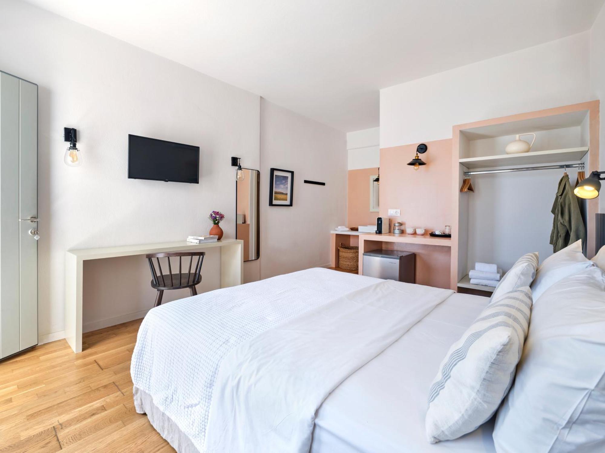 Magoo Suites Logaras Ngoại thất bức ảnh