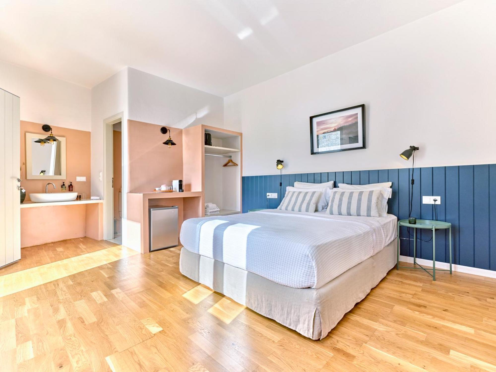 Magoo Suites Logaras Ngoại thất bức ảnh