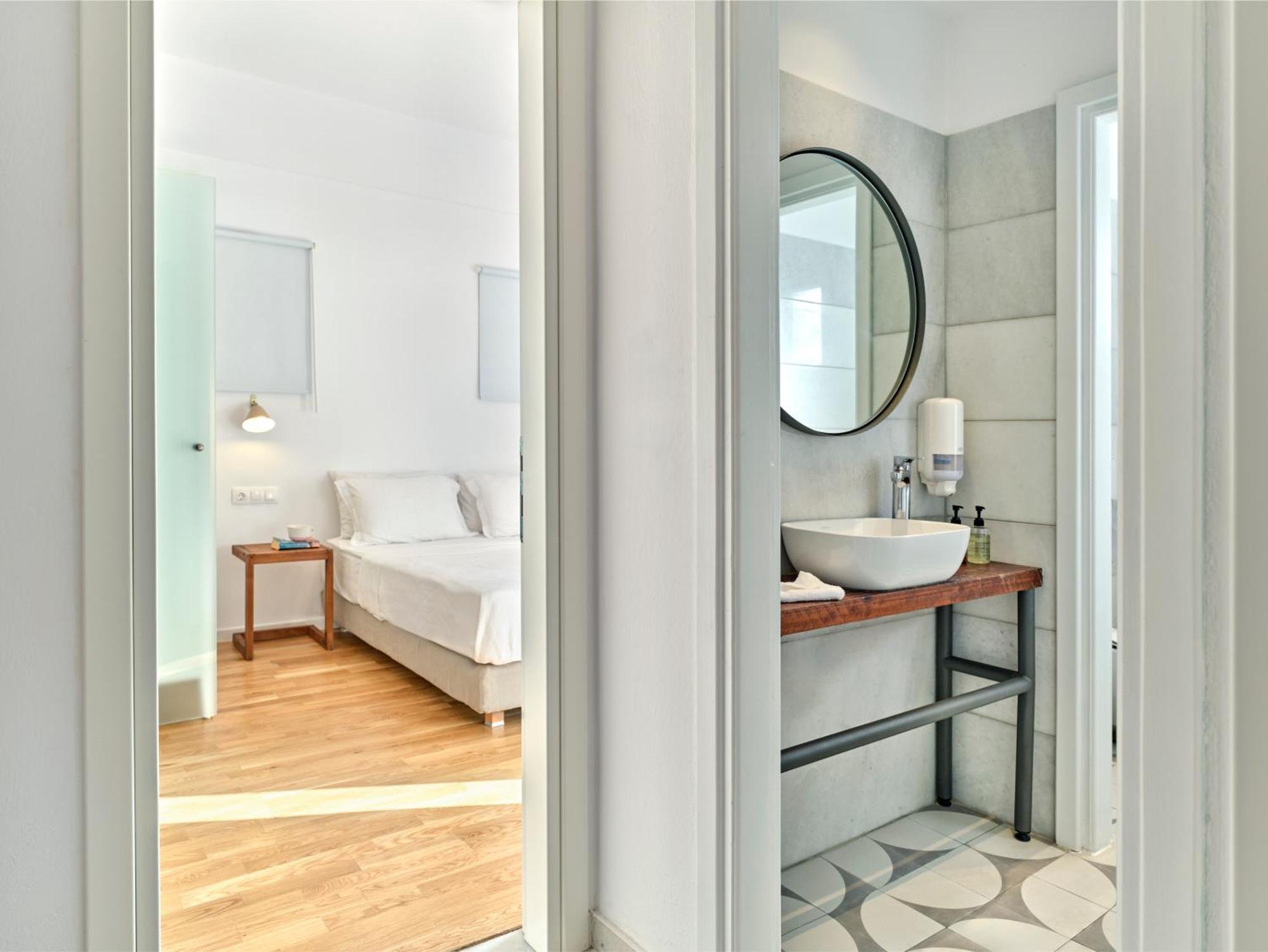 Magoo Suites Logaras Ngoại thất bức ảnh