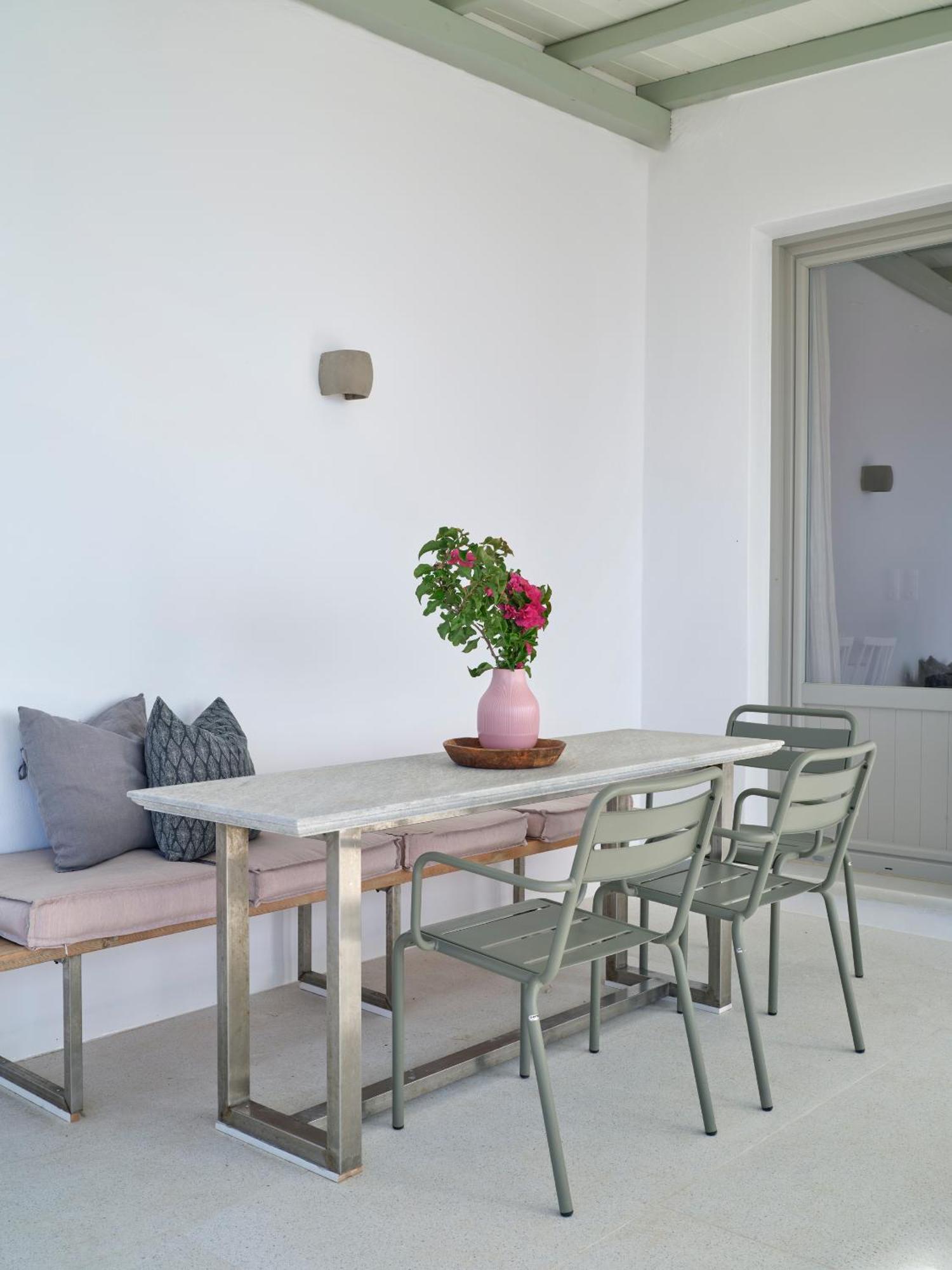 Magoo Suites Logaras Ngoại thất bức ảnh