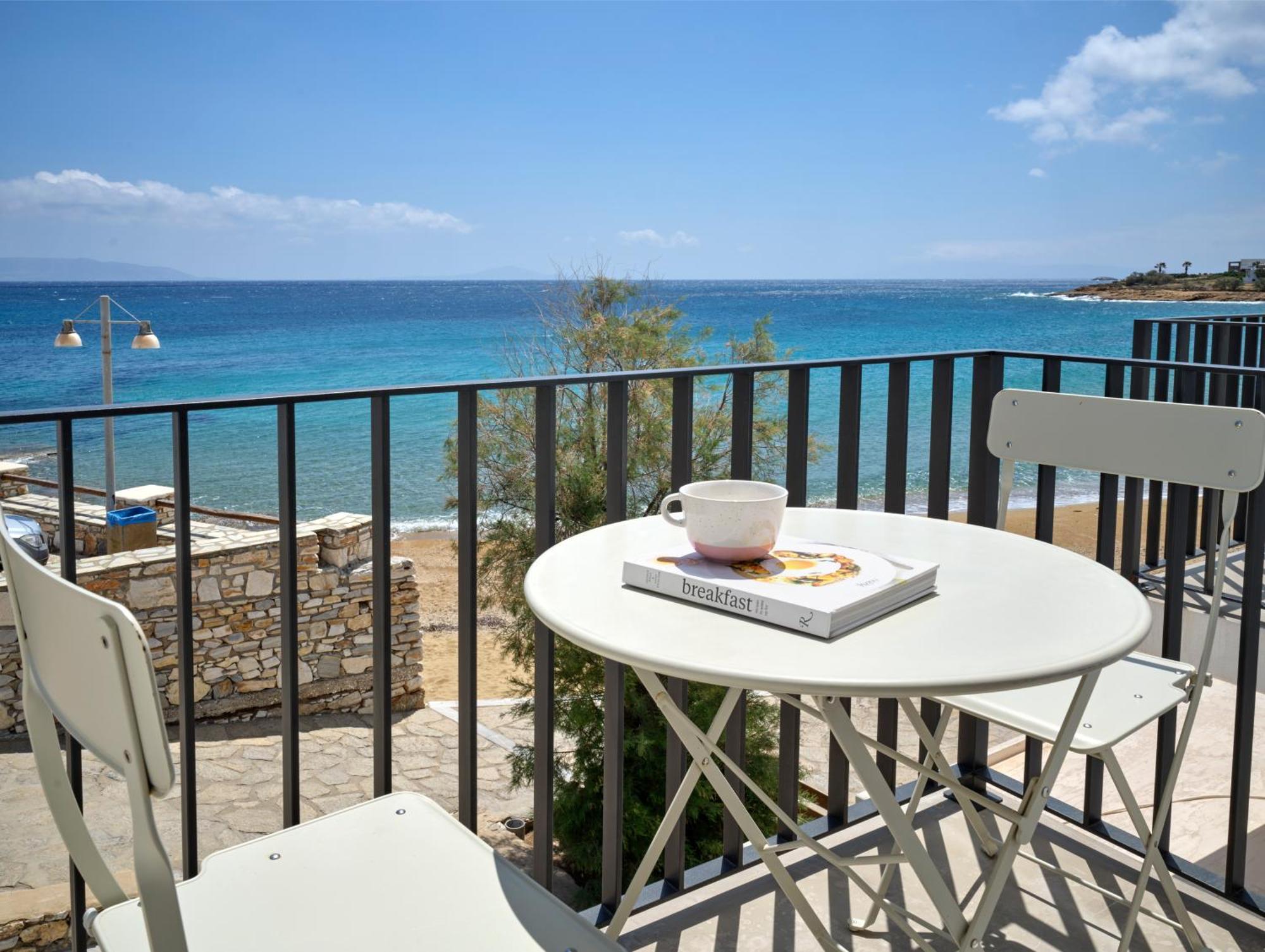 Magoo Suites Logaras Ngoại thất bức ảnh