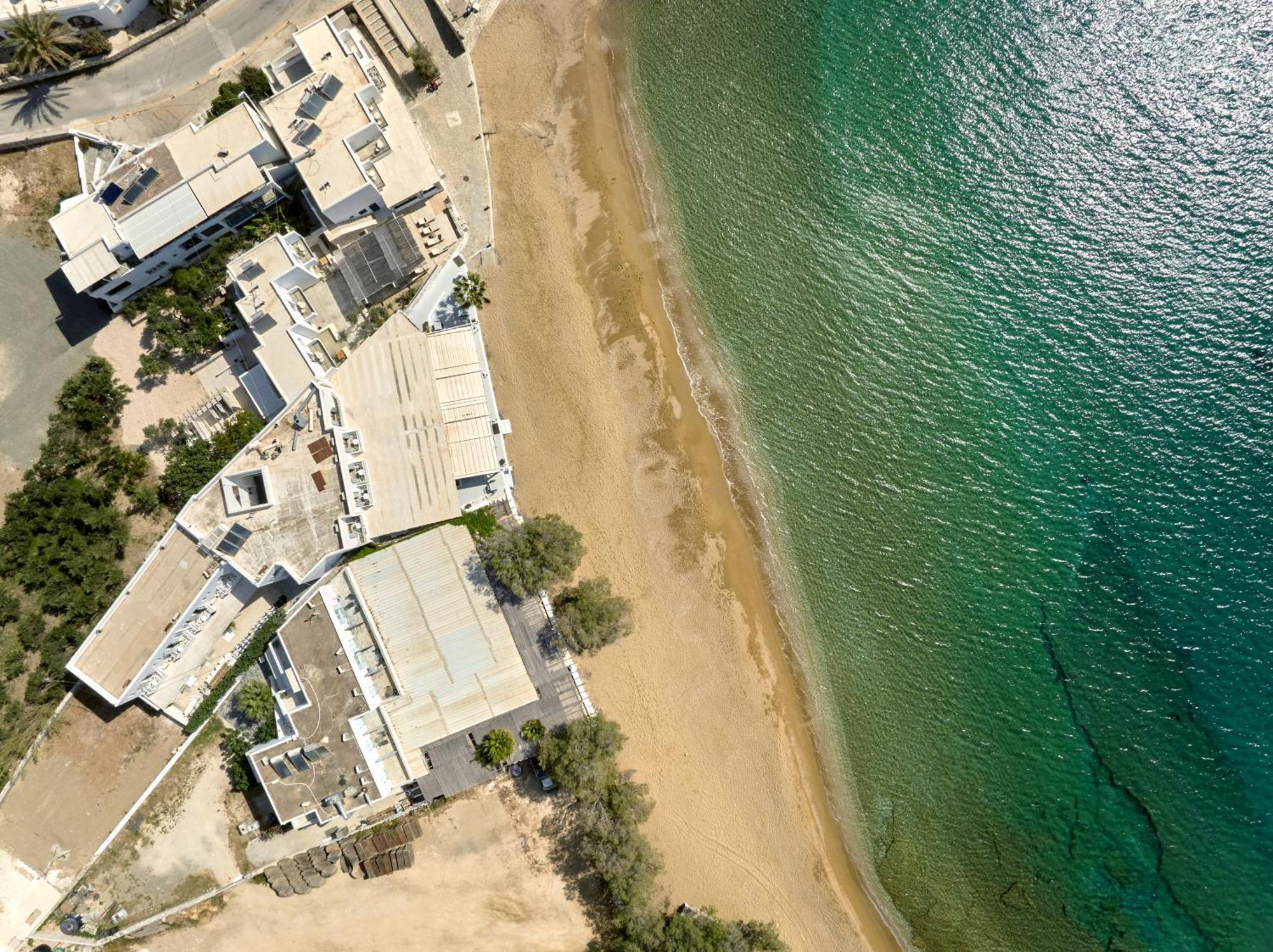 Magoo Suites Logaras Ngoại thất bức ảnh
